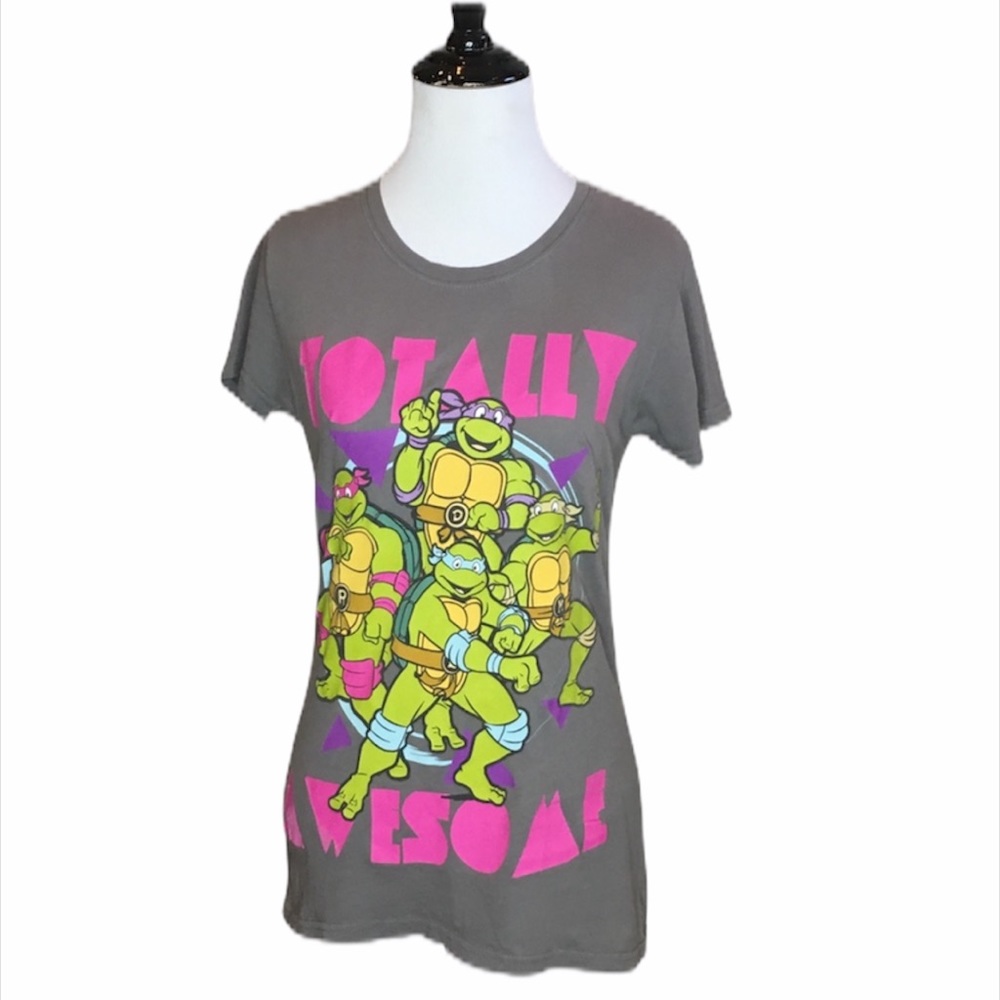 Teenage Mutant Ninja Turtles Retro T-shirt-Size Medium